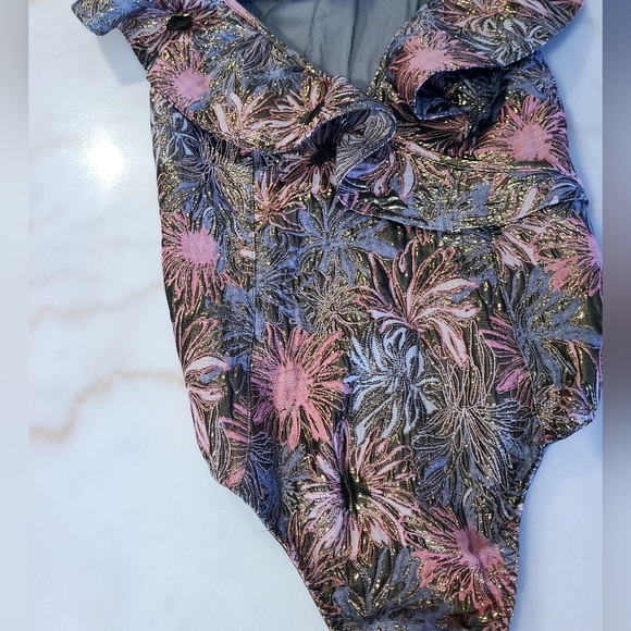 Victoria's Secret Fashion Show Brocade Ruffle One Piece Dream Angels Bodysuit - Picture 9 of 10